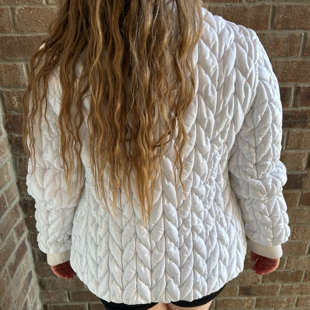 Guess Puffer Jacket - Picture 5 of 13